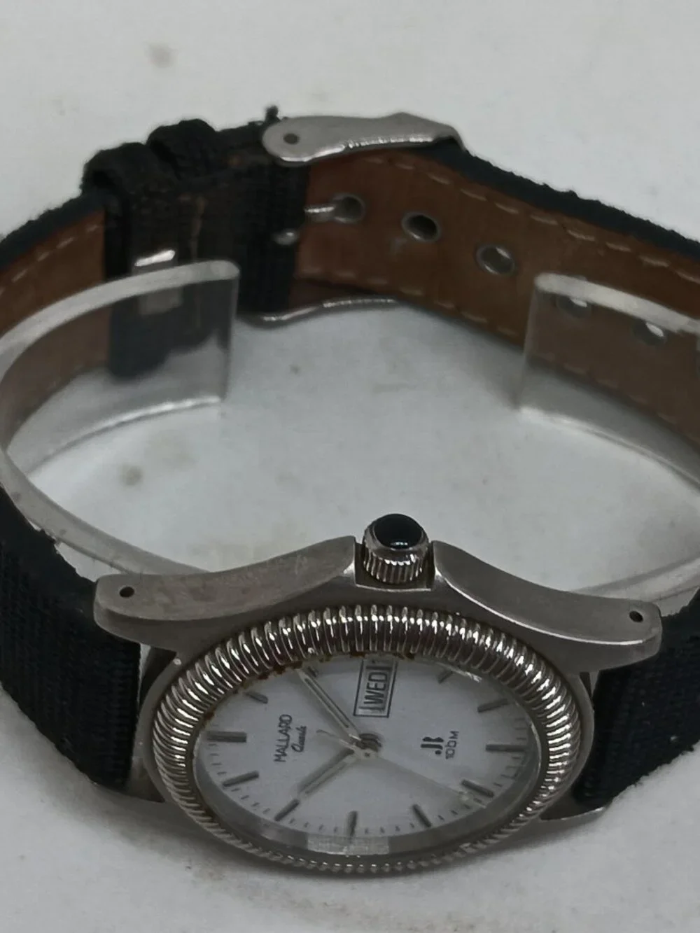 VINTAGE Jules Borel JB-W28 Mallard 34mm Silver Quartz Day / Date Watch NEW BATT